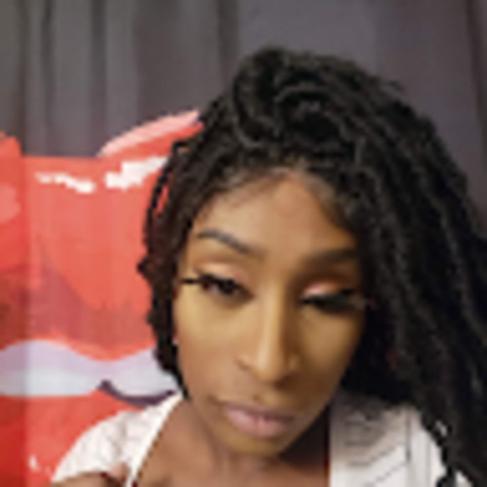 Meet your Posher, Felicia